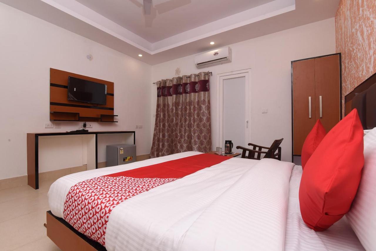 Capital O 13310 Noida Suites Zewnętrze zdjęcie