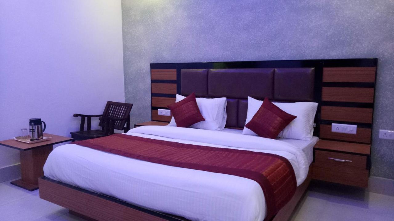 Capital O 13310 Noida Suites Zewnętrze zdjęcie
