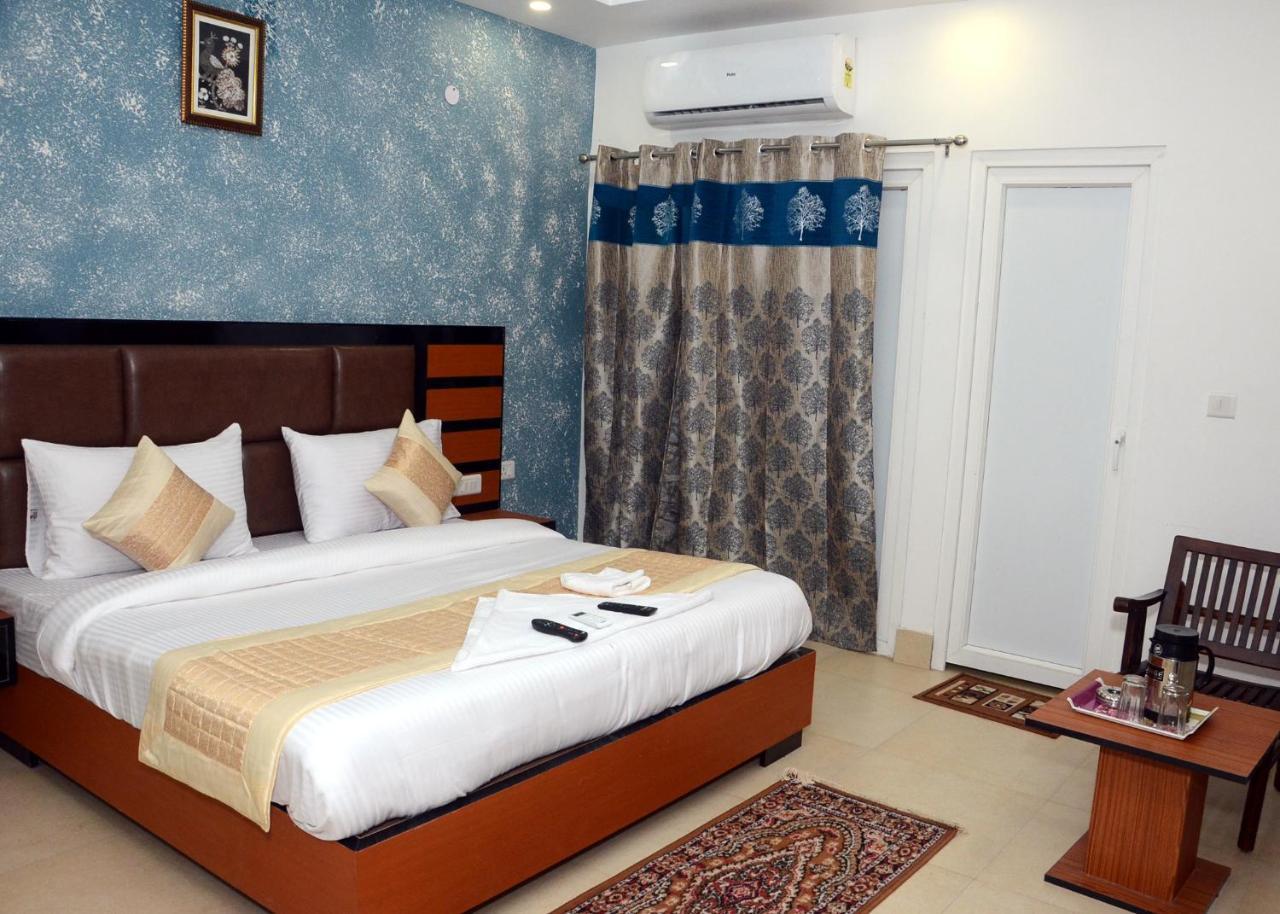 Capital O 13310 Noida Suites Zewnętrze zdjęcie